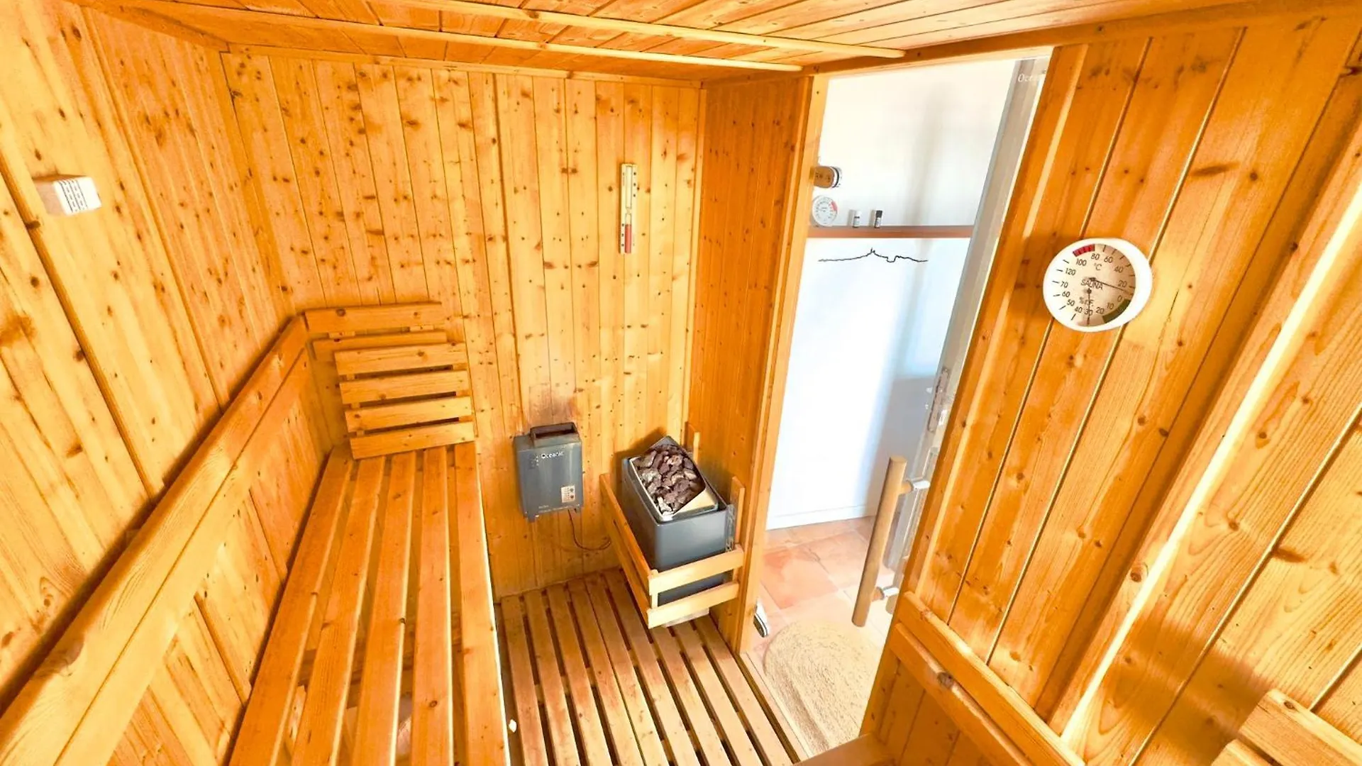 Ferienhaus Piscine & Sauna Maison Classee Au Coeur De Marseilles