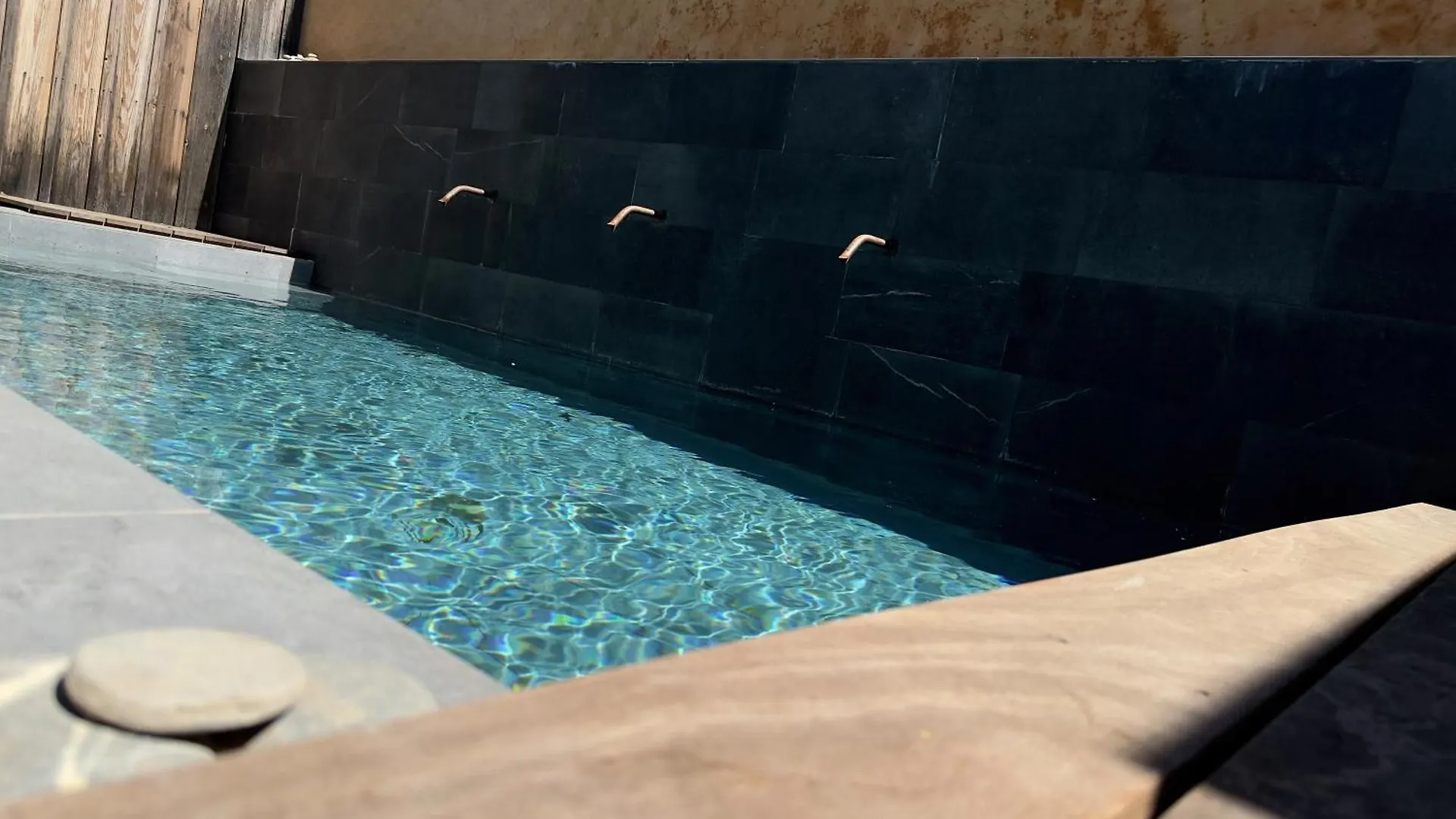 Piscine & Sauna Maison Classee Au Coeur De Marseilles 0*,  Frankreich
